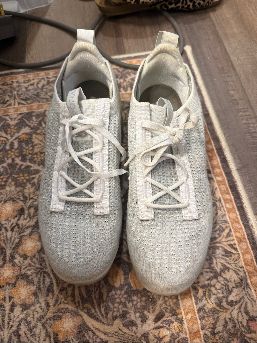 Nike - Light Gray Knit Sneakers